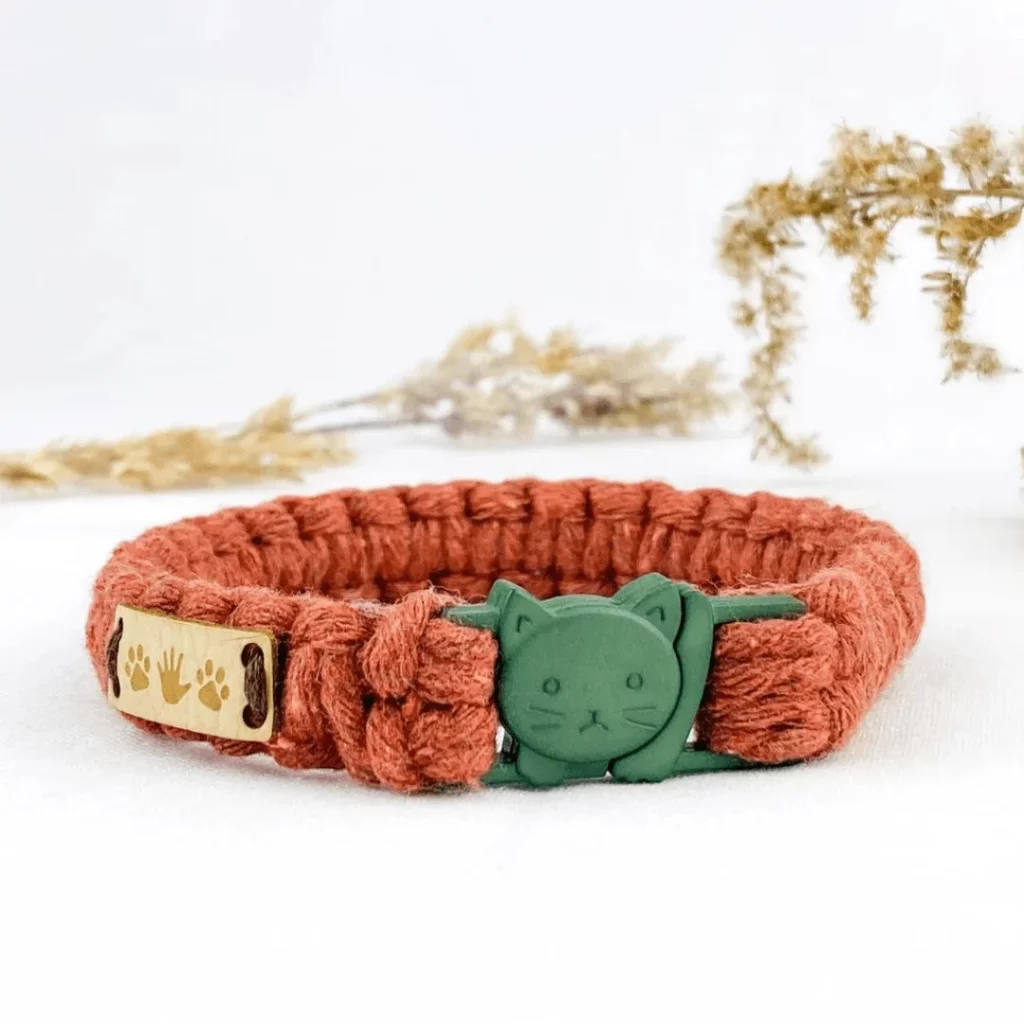 Knitted Cat Collars for Playful cats 6